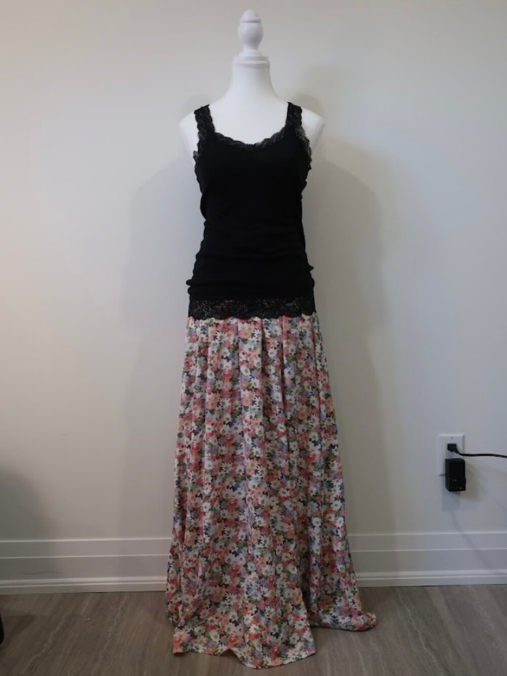Blue Time Floral Print Pleated Maxi Skirt Medium Flowy Boho